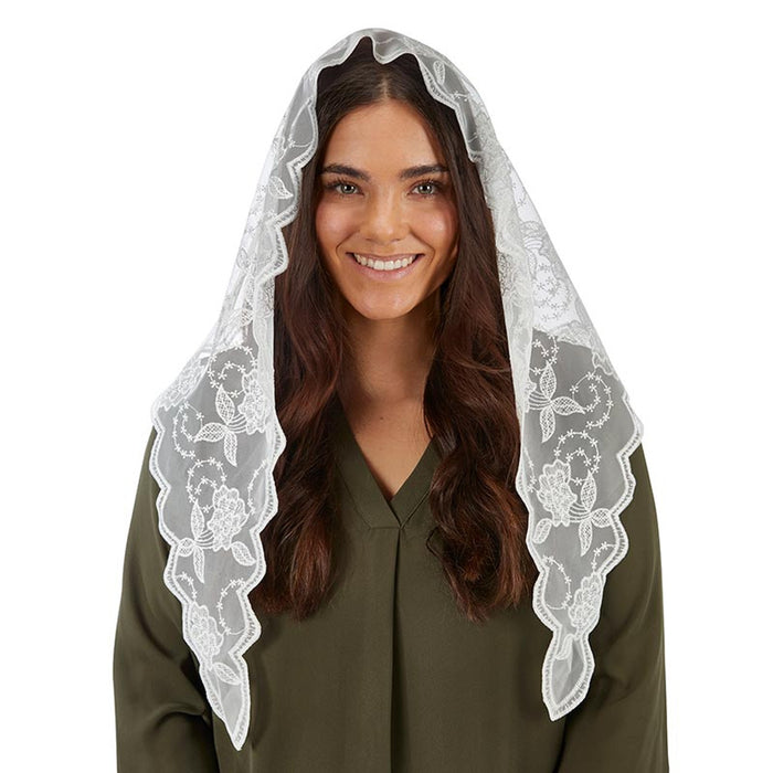 White Scallop Floral Chapel Veil