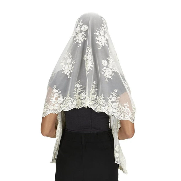 Two-Tone Ivory Lace Long Chapel Veil