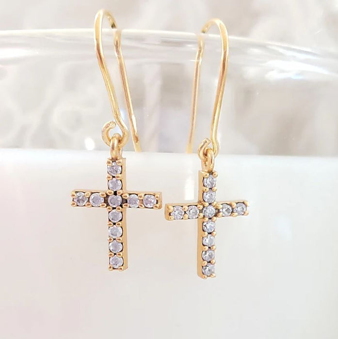 Walk in Love Earrings Gold